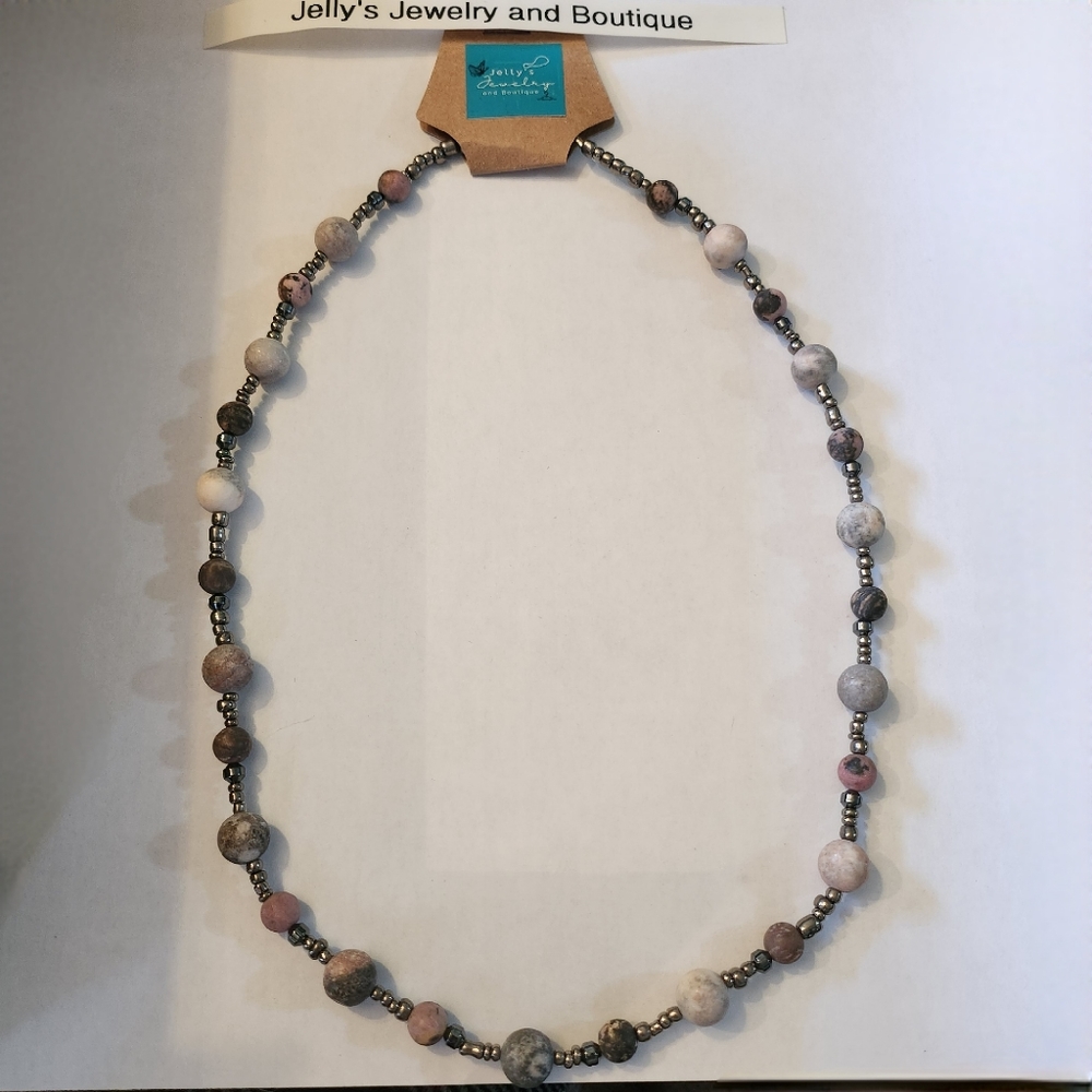 Jelly's Jewelry and Boutique Handcrafted, NWT, Gray & Pink Beaded Necklace